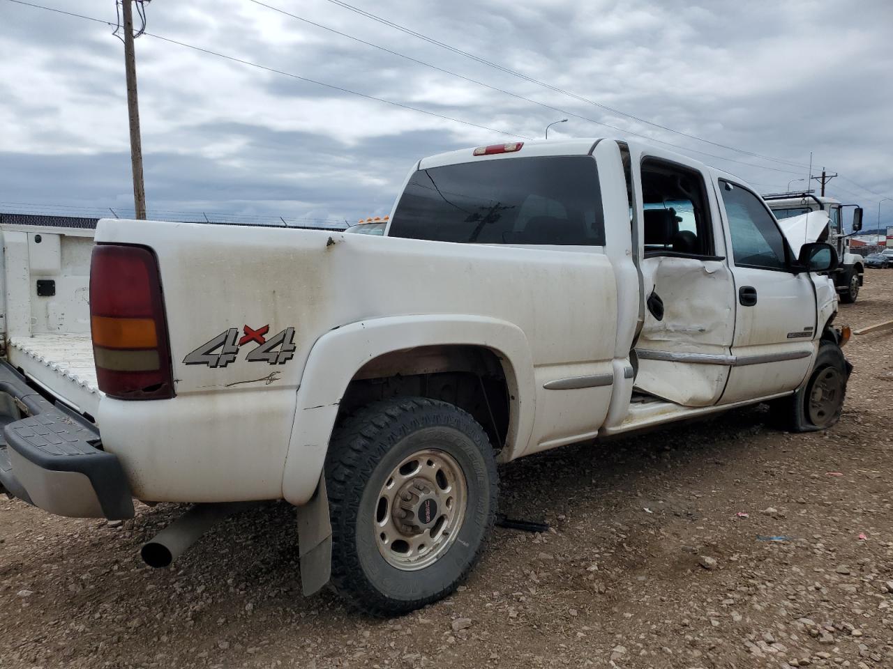 2002 GMC Sierra - Image 3