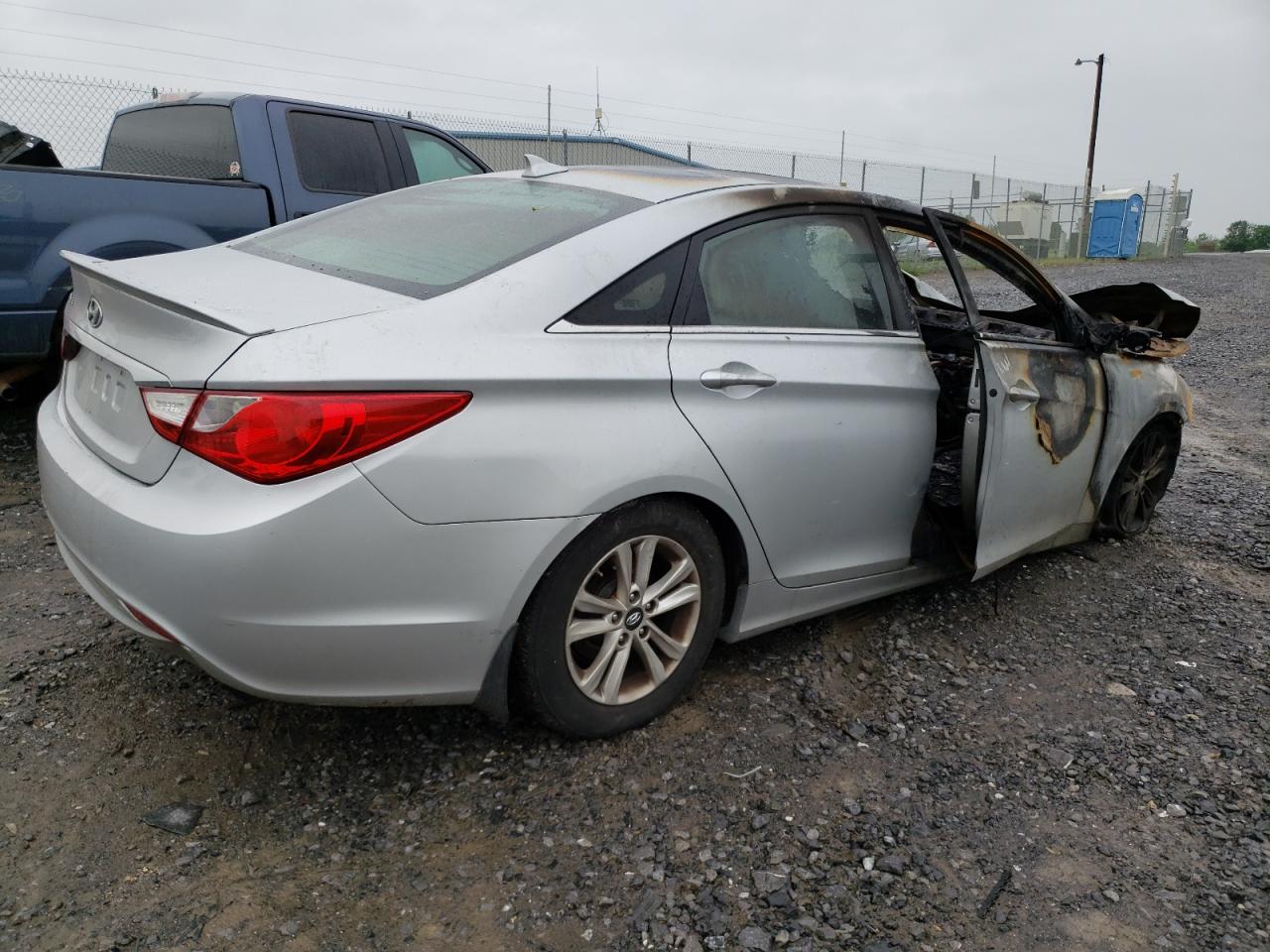 2013 Hyundai Sonata - Image 3