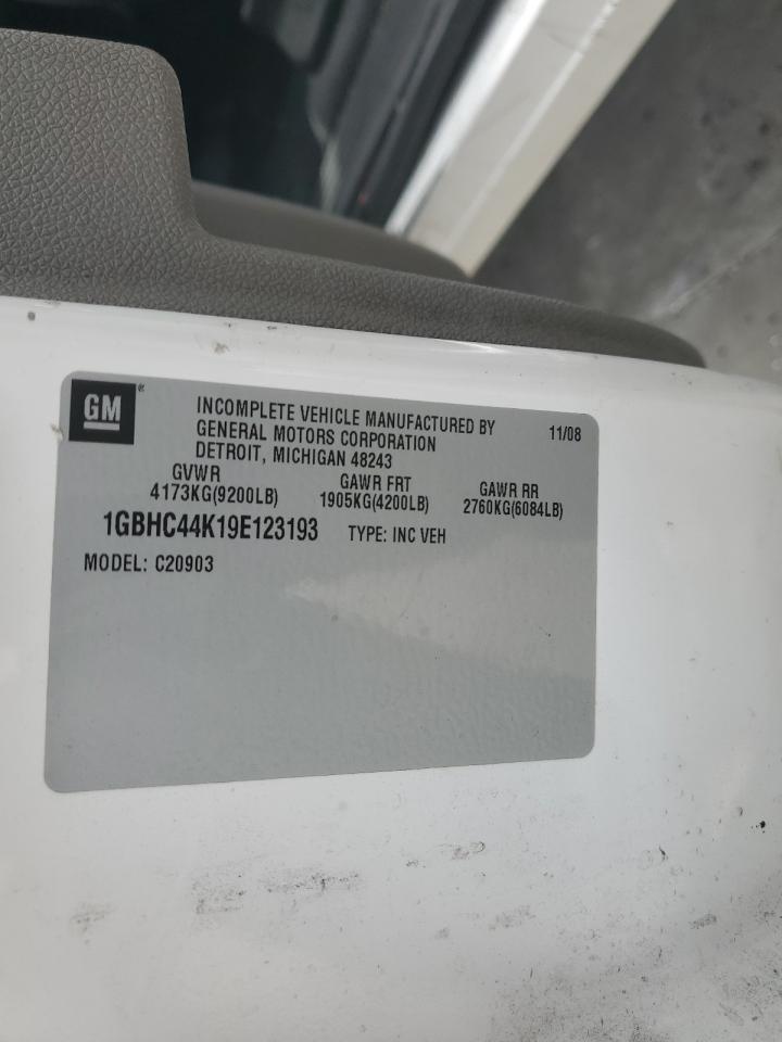 2009 Chevrolet Silverado C2500 Heavy Duty VIN: 1GBHC44K19E123193 Lot: 54642594