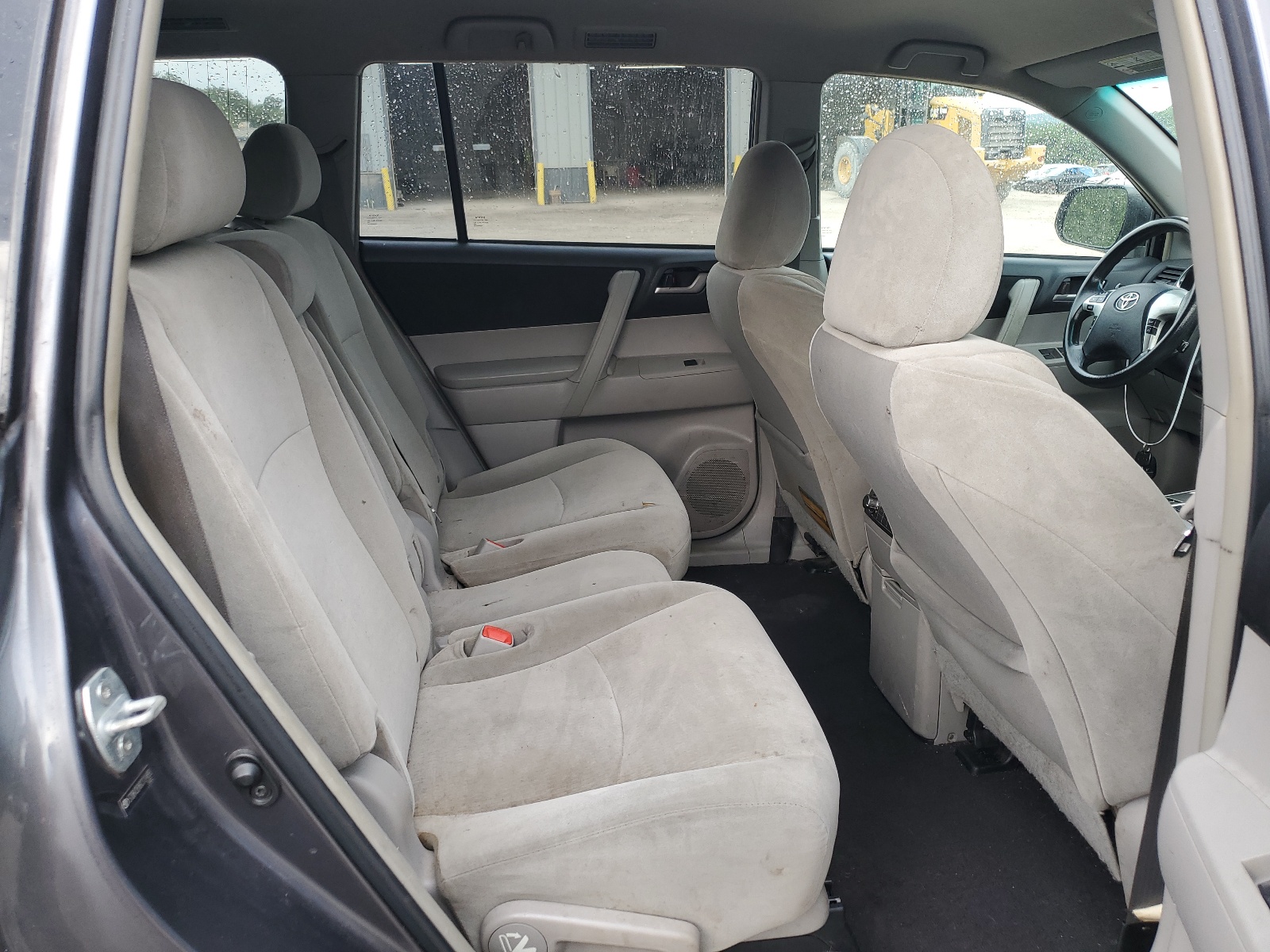 5TDBK3EH8CS124893 2012 Toyota Highlander Base