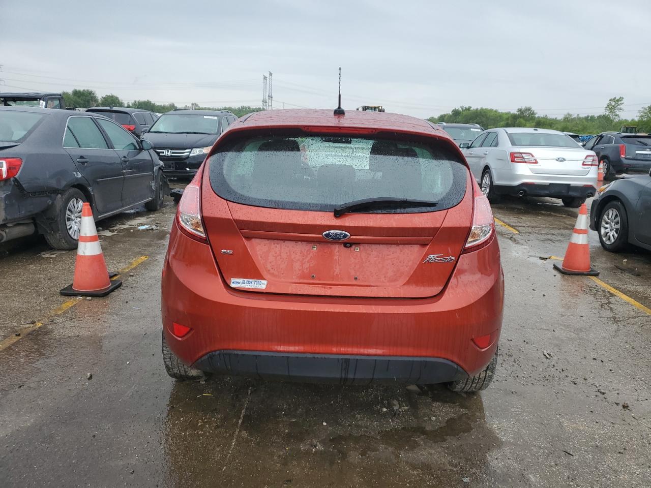 3FADP4EJ2JM103964 2018 Ford Fiesta Se