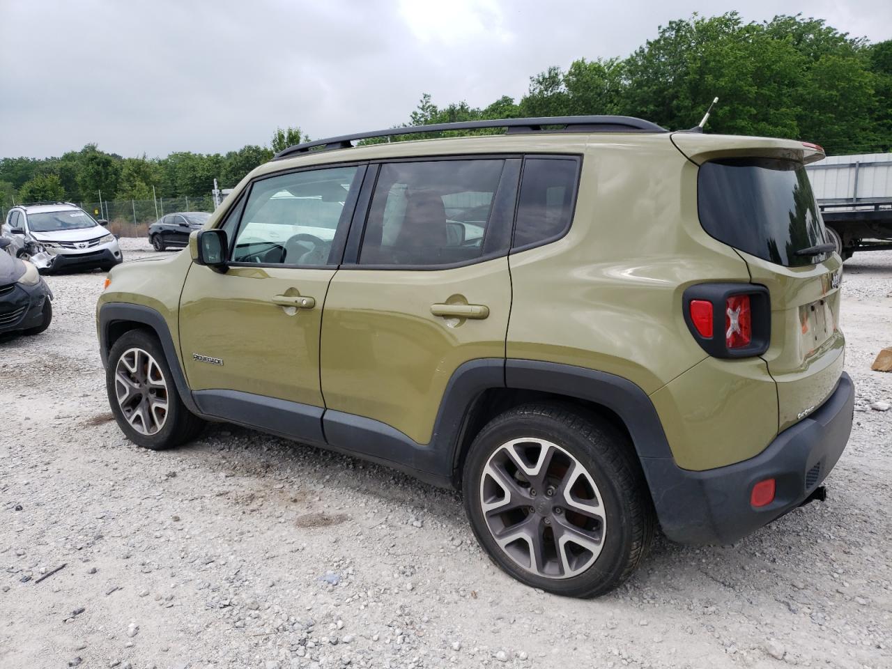 ZACCJABT0FPB70176 2015 JEEP RENEGADE - Image 2