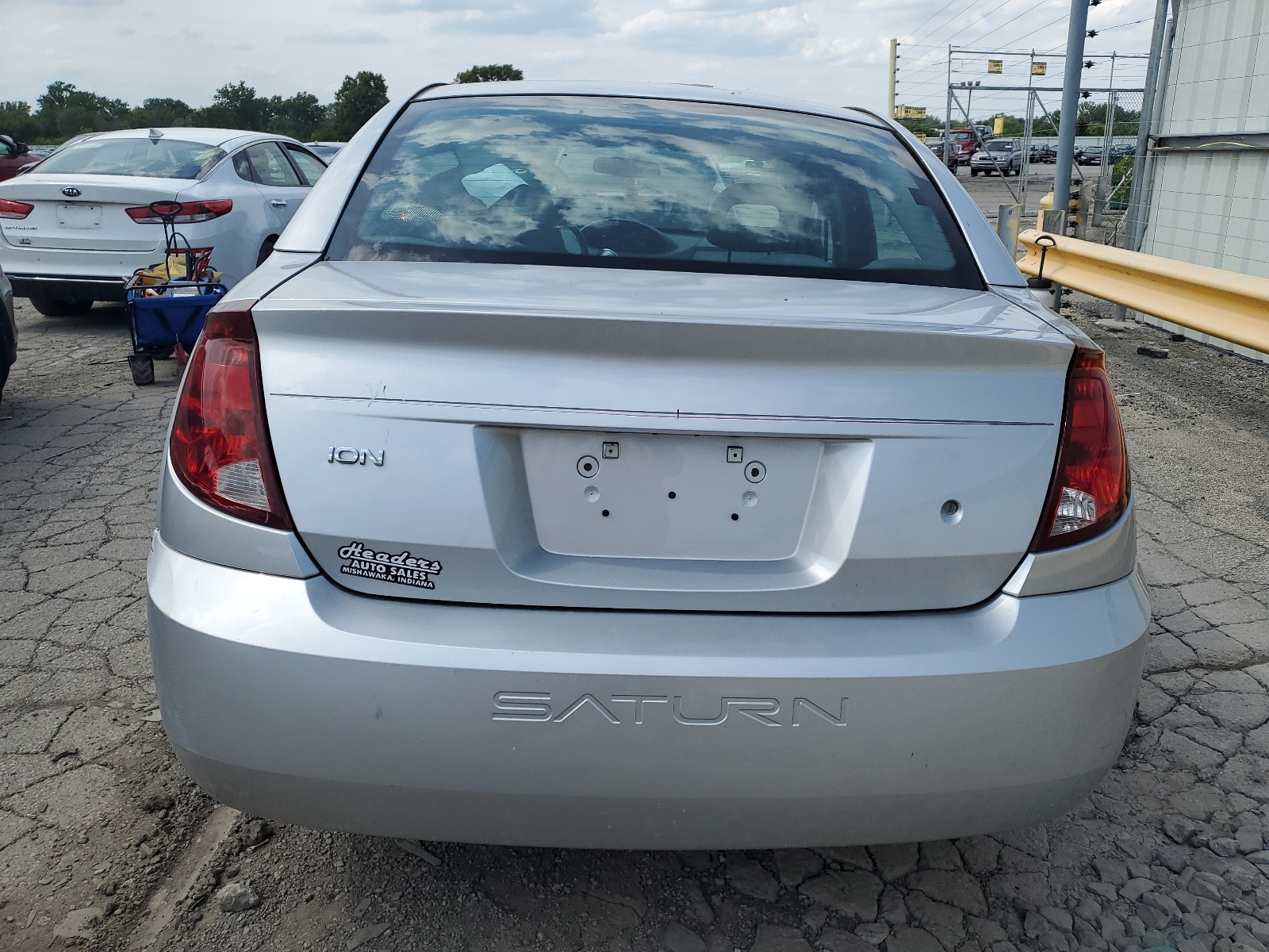 1G8AJ52F94Z195138 2004 Saturn Ion Level 2