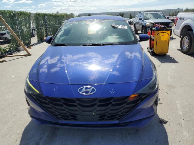  HYUNDAI ELANTRA 2021 Синий