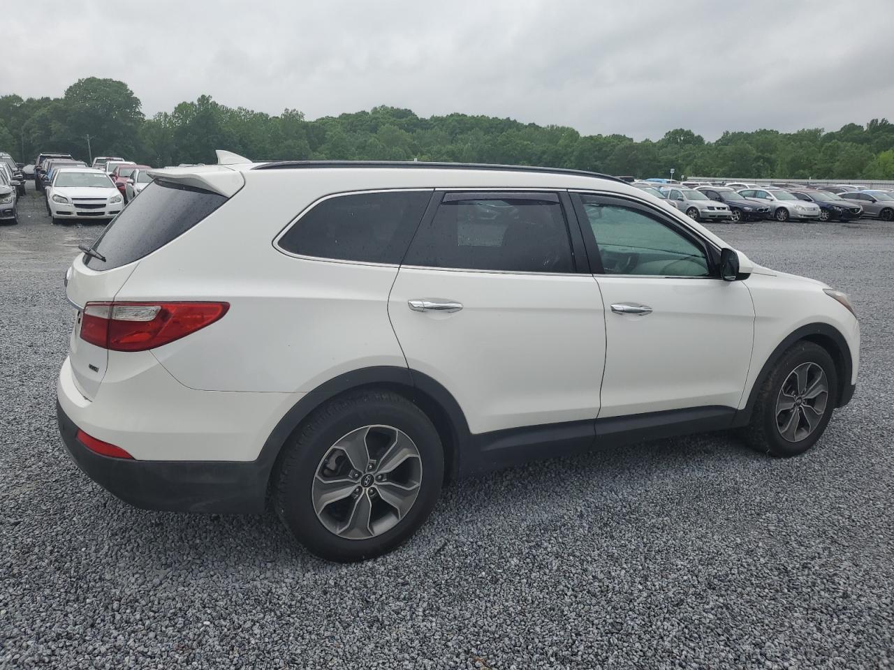 2015 Hyundai Santa Fe - Image 3