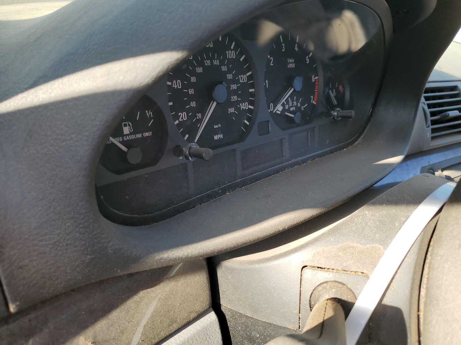 WBAEU33432PF71843 2002 BMW 325 Xi