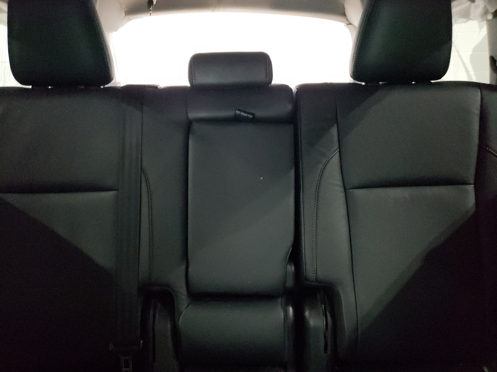 5TDJZRFH3JS524902 2018 Toyota Highlander Se