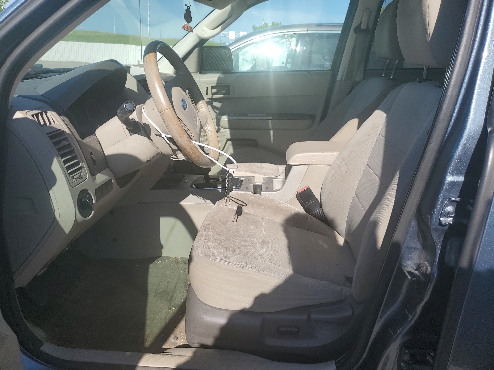 1FMCU0DG2BKB40854 2011 Ford Escape Xlt