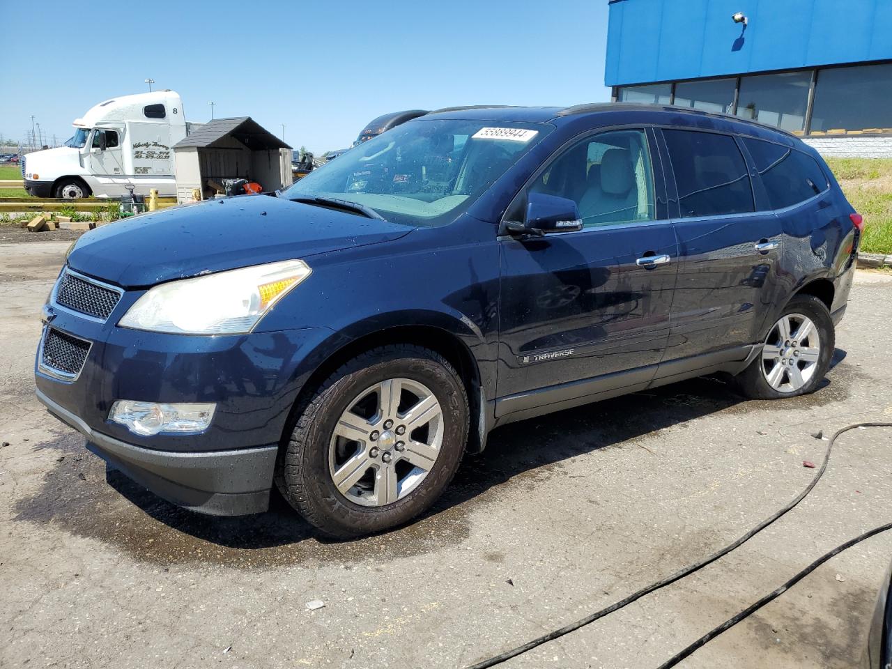 2009 Chevrolet Traverse - Image 1