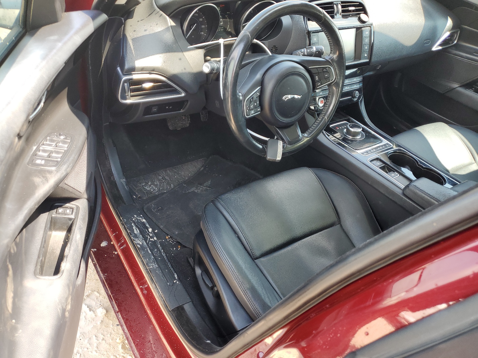 SAJAR4BG6HA975928 2017 Jaguar Xe