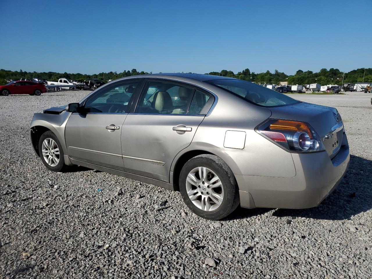 2012 Nissan Altima - Image 2