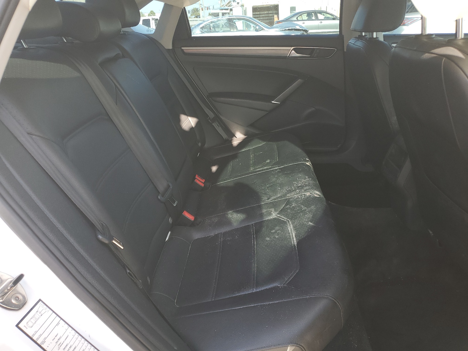 1VWDT7A34HC071218 2017 Volkswagen Passat R-Line