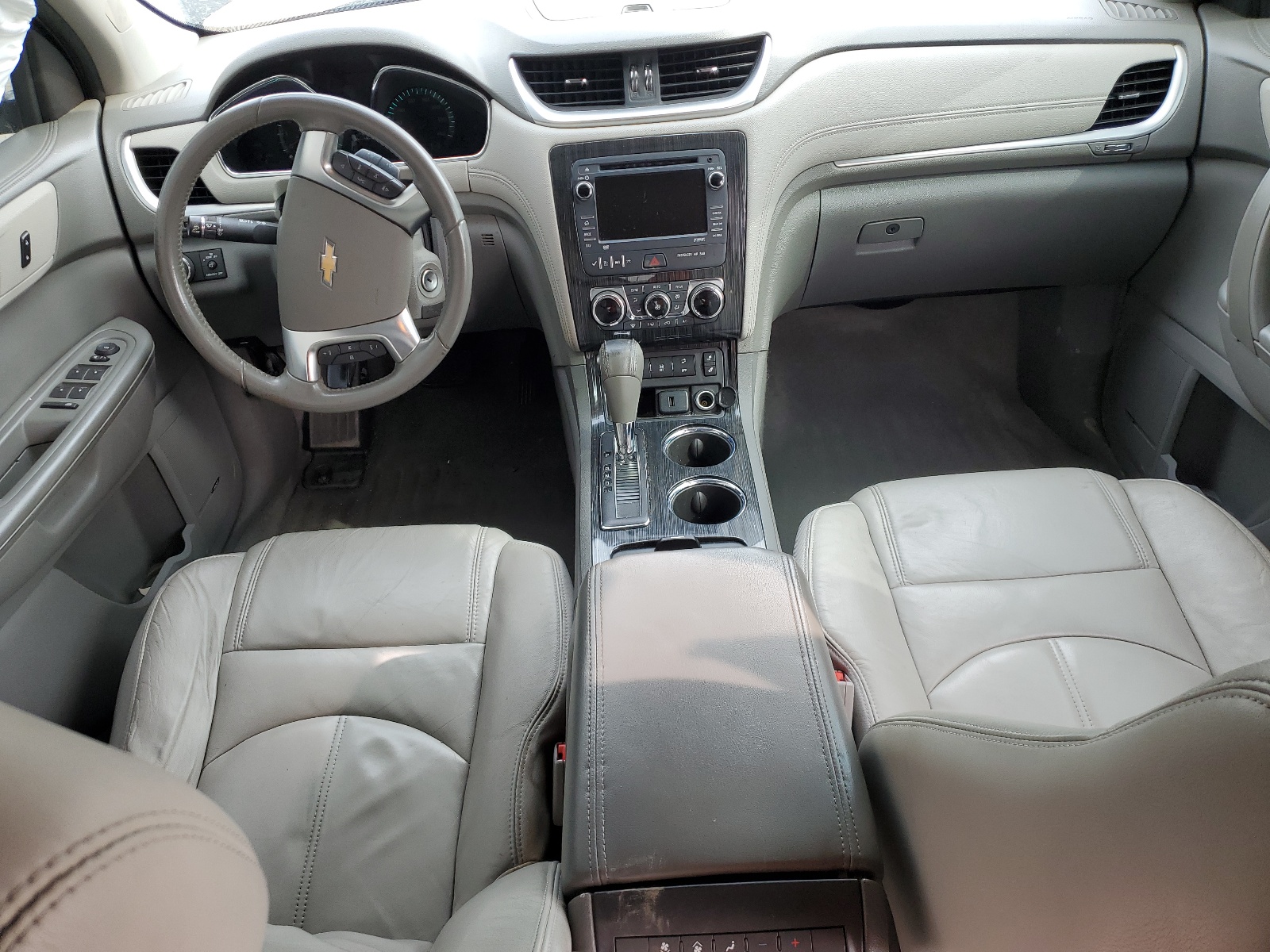 1GNKVHKD2FJ304546 2015 Chevrolet Traverse Lt