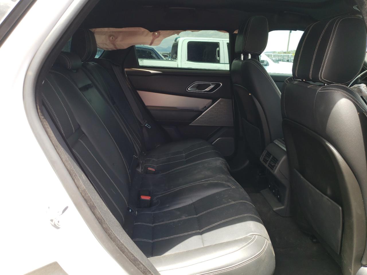 2019 Land Rover Range Rover Velar R-Dynamic Se VIN: SALYL2EX1KA780656 Lot: 55381454