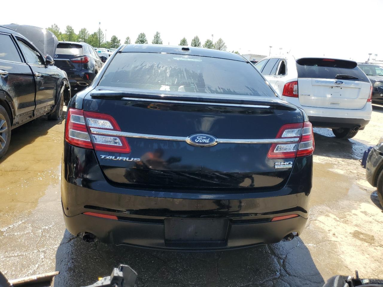 1FAHP2KT1JG109065 2018 Ford Taurus Sho