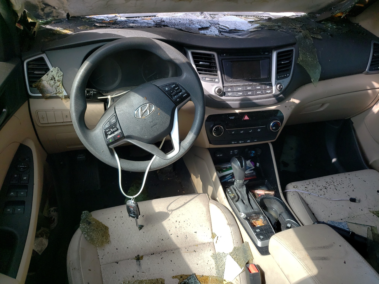 KM8J33A40GU146637 2016 Hyundai Tucson Limited