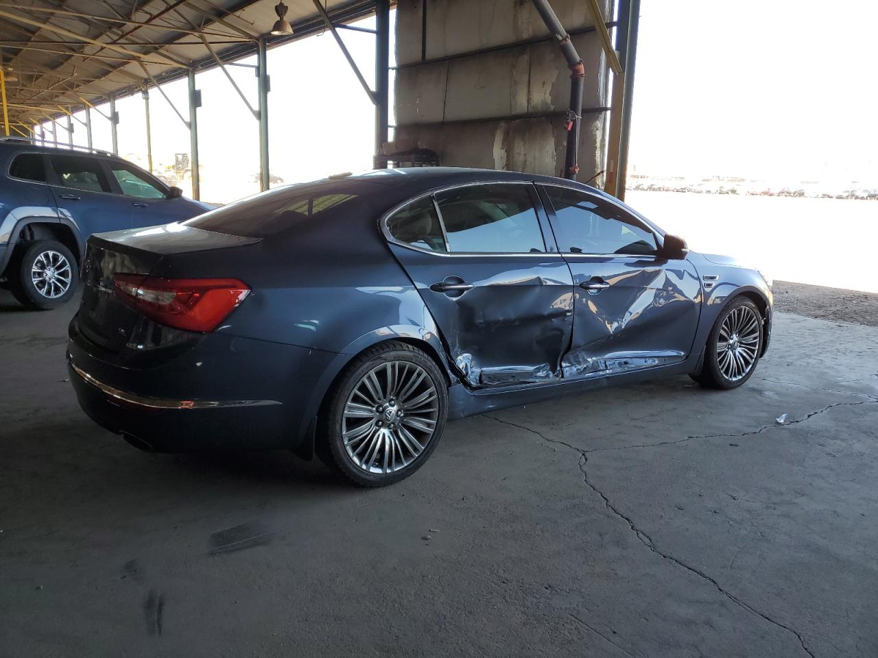 2015 Kia Cadenza Premium VIN: KNALN4D7XF5183087 Lot: 54085804