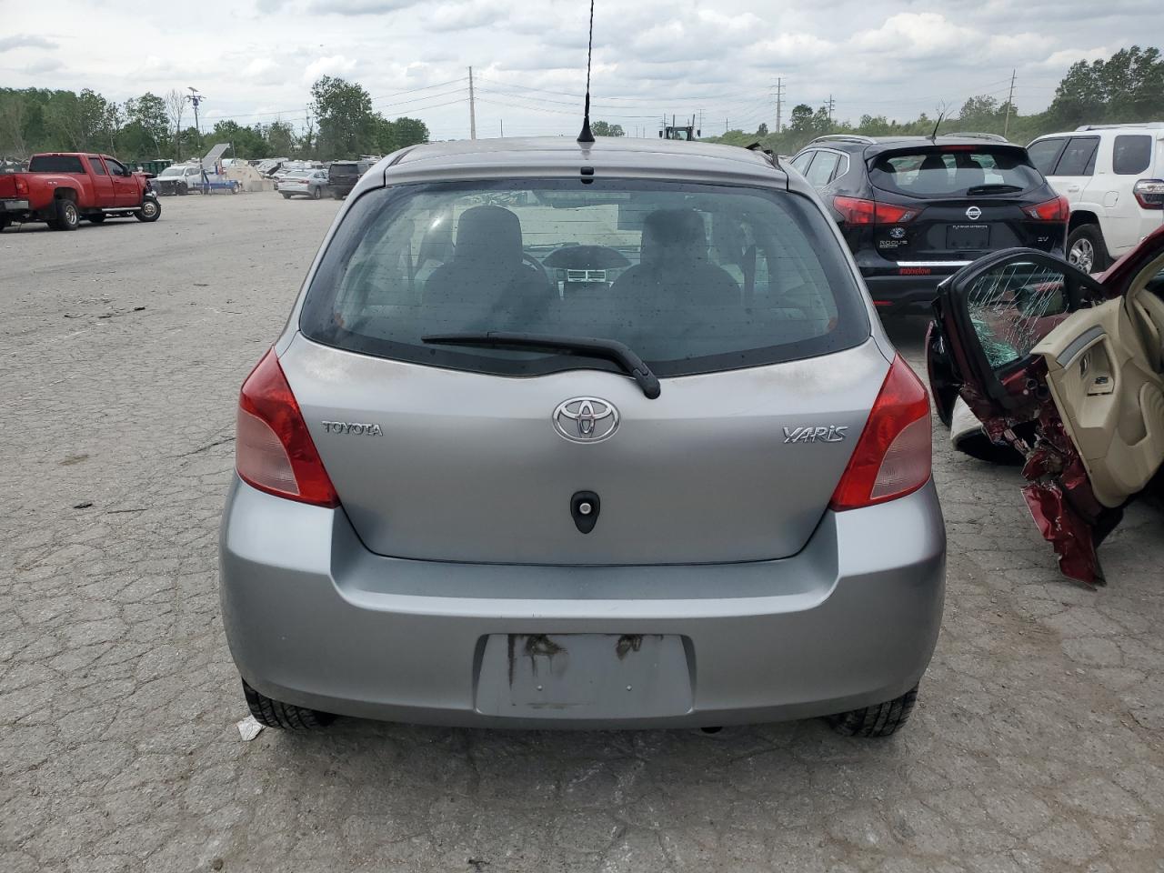 2008 Toyota Yaris VIN: JTDJT923585197933 Lot: 54545304