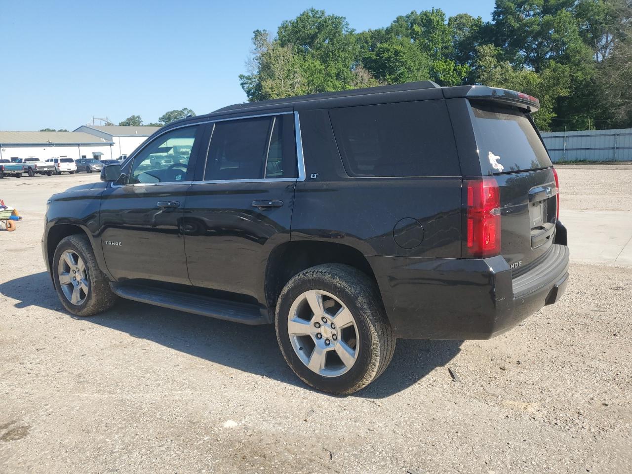 1GNSCBKC4FR647693 2015 CHEVROLET TAHOE - Image 2