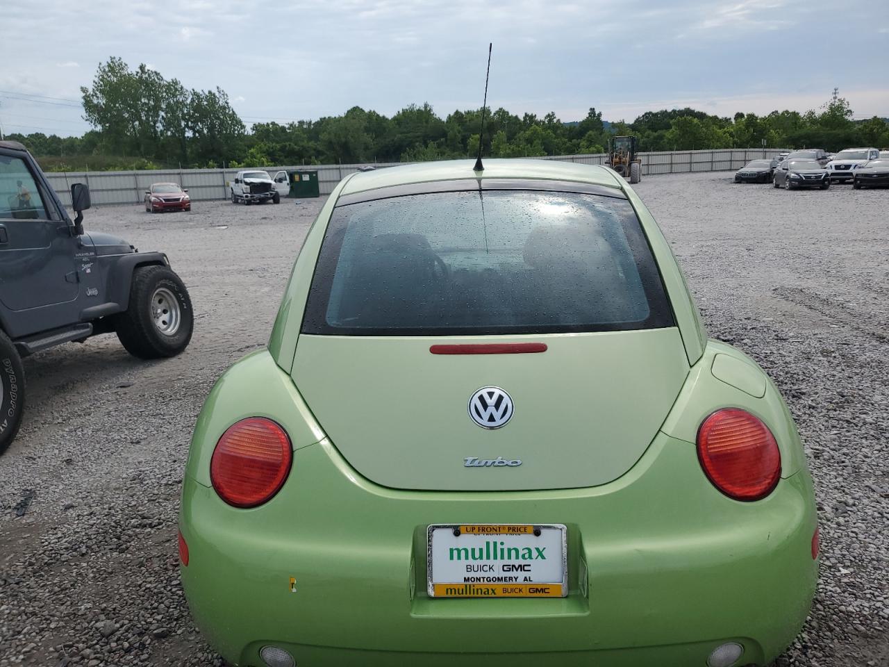2003 Volkswagen Beetle - Image 6