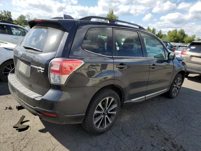  SUBARU FORESTER 2018 Серый