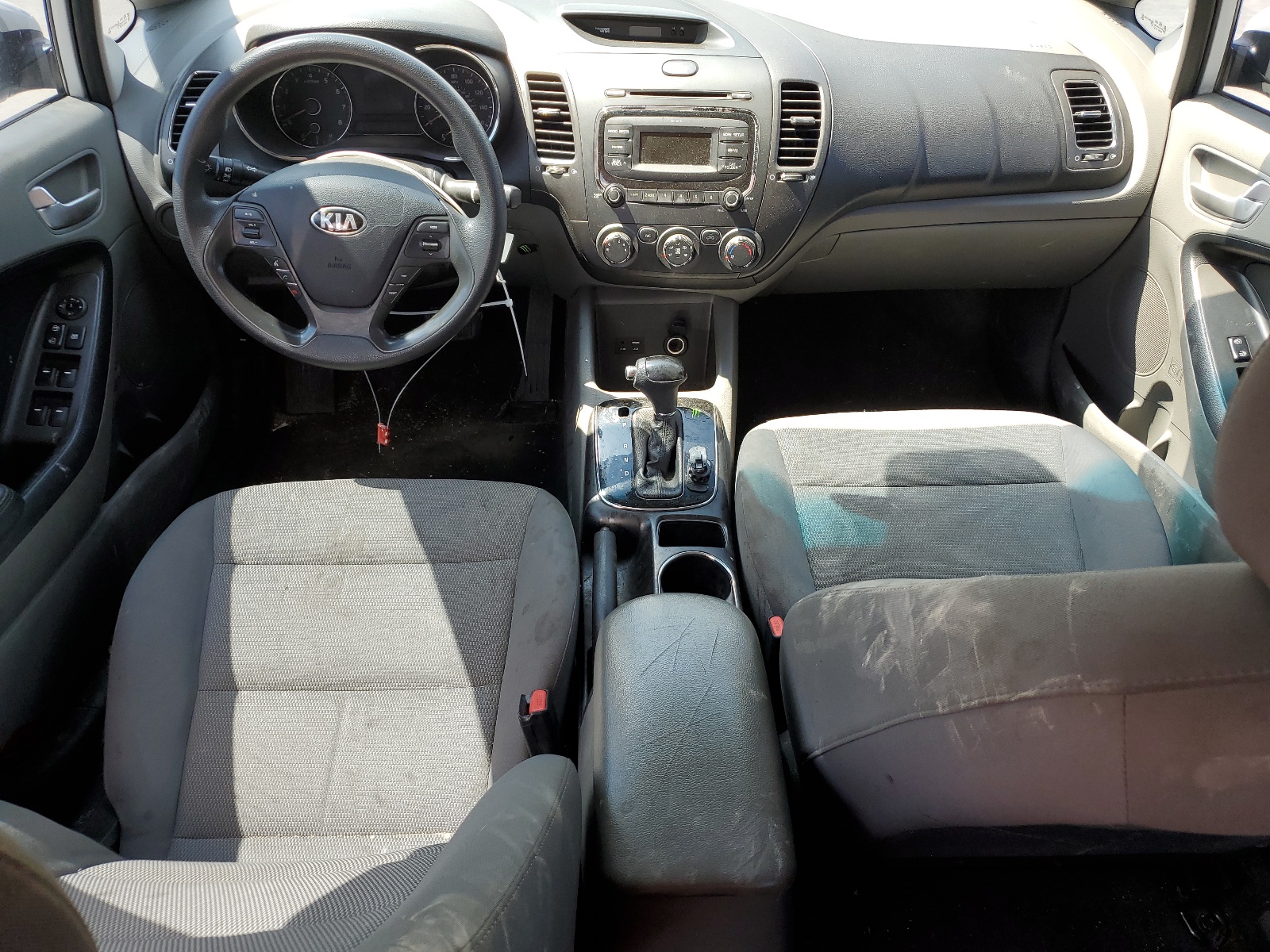 3KPFK4A77HE081024 2017 Kia Forte Lx