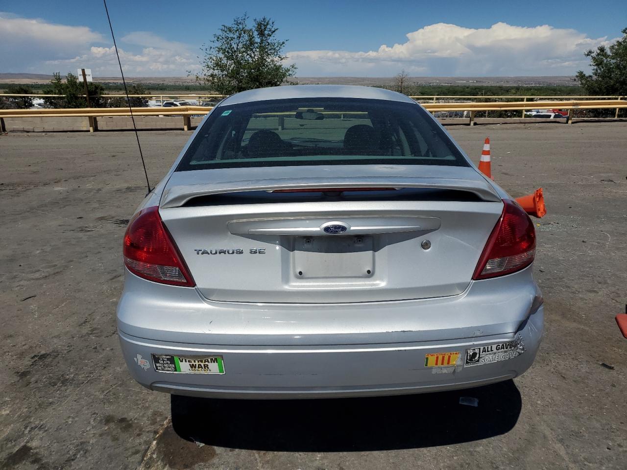 2005 Ford Taurus Se VIN: 1FAFP53235A204721 Lot: 54843694