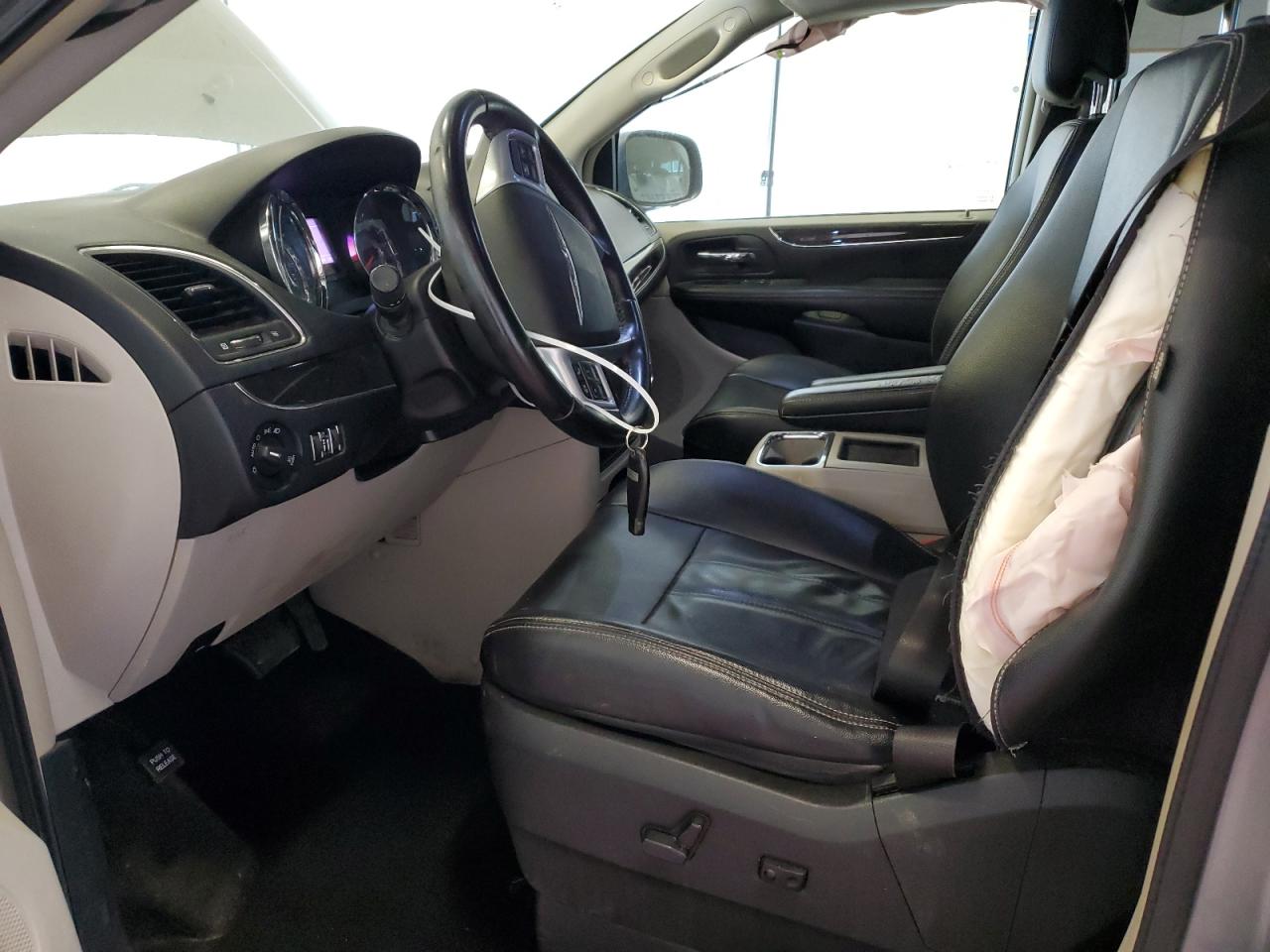 2013 Chrysler Town & Country Touring VIN: 2C4RC1BG5DR802408 Lot: 55315104