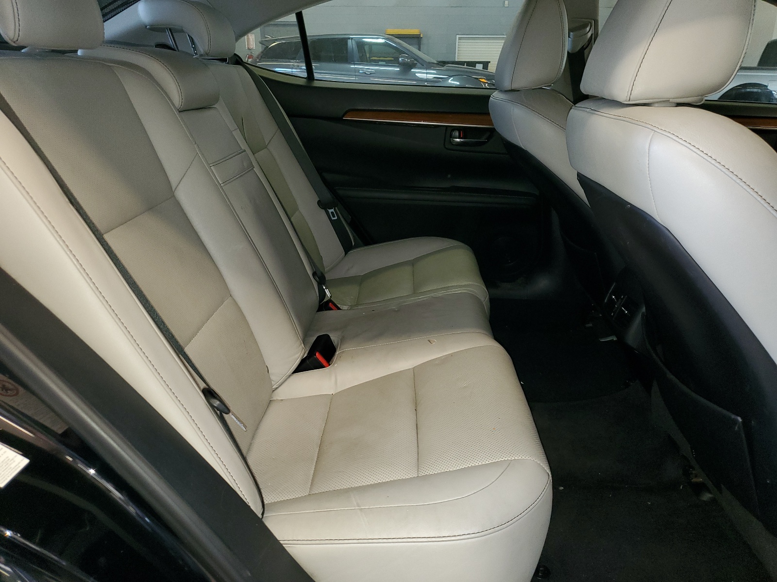 JTHBW1GG0D2003005 2013 Lexus Es 300H