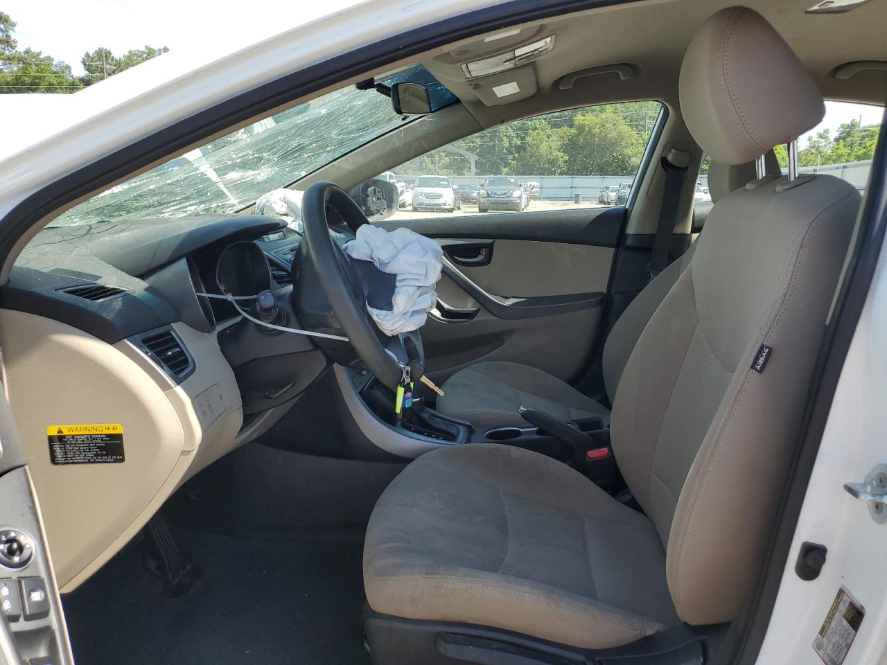 2016 Hyundai Elantra - Image 7