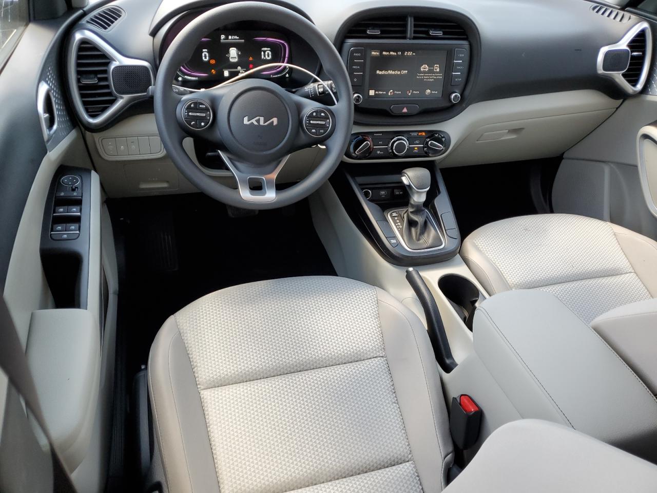 2024 Kia Soul Lx VIN: KNDJ23AUXR7235351 Lot: 53845464