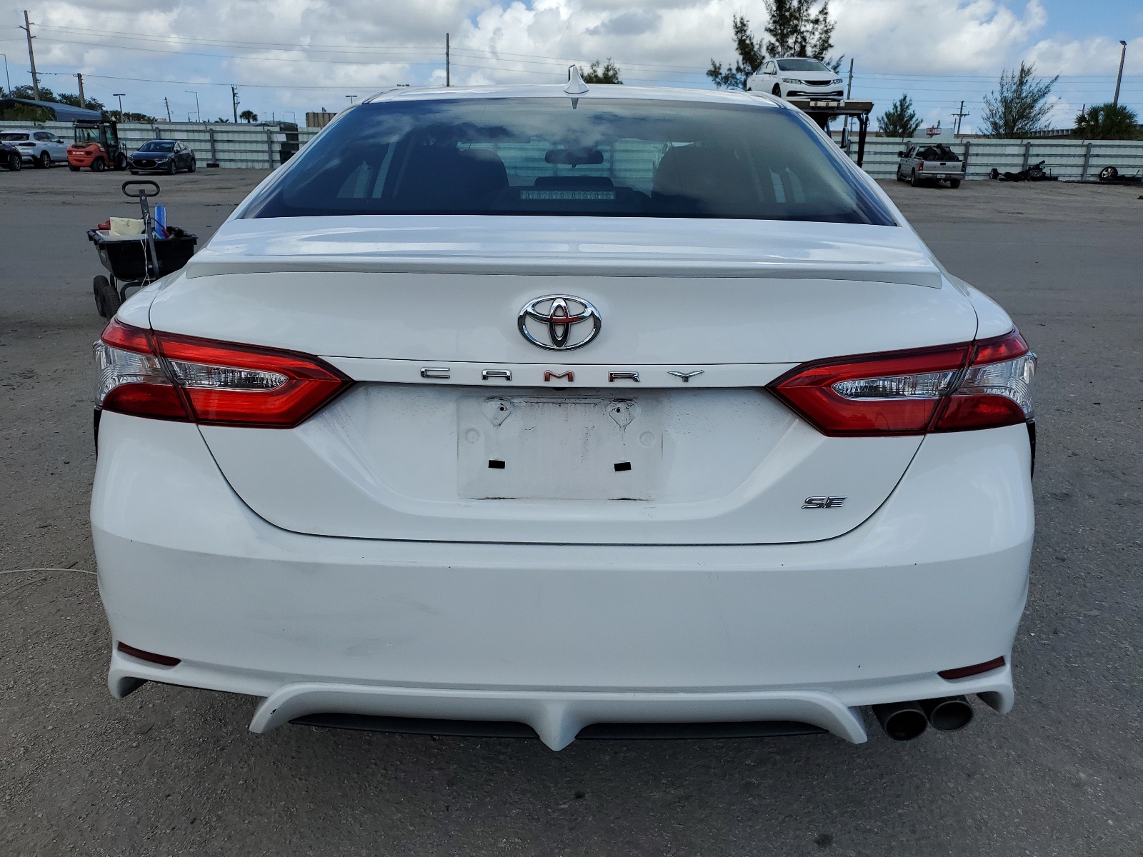 2020 Toyota Camry Se vin: 4T1G11AK3LU897017