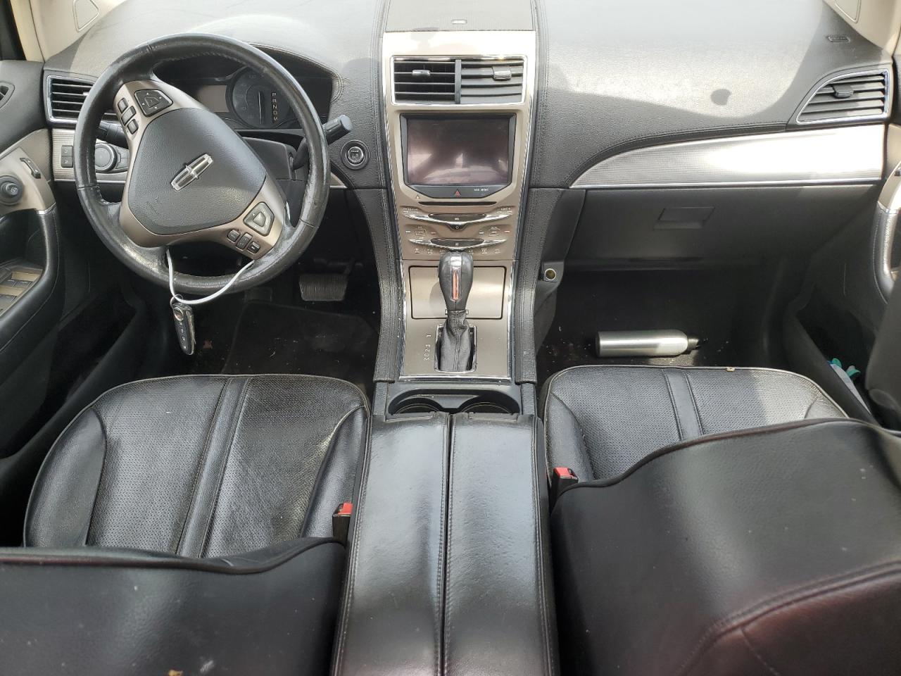 2011 Lincoln Mkx VIN: 2LMDJ8JK3BBJ02049 Lot: 54056195