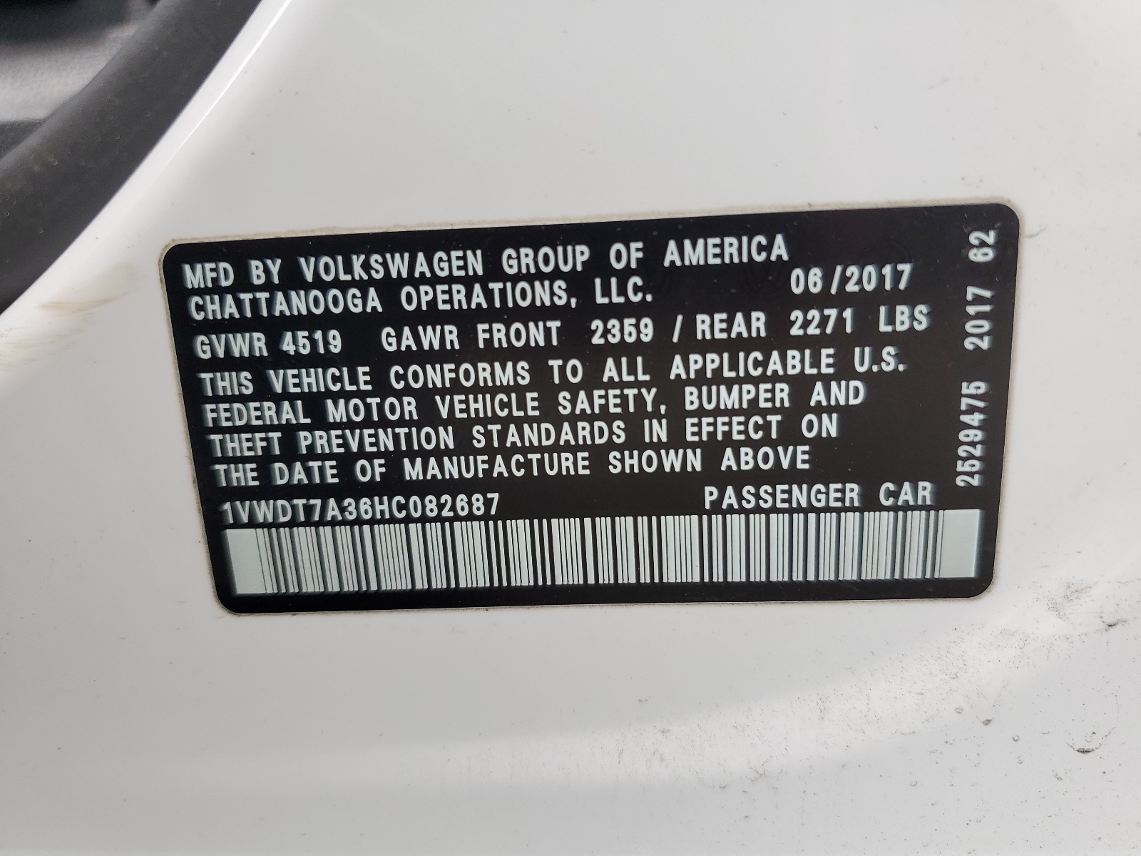 1VWDT7A36HC082687 2017 Volkswagen Passat R-Line