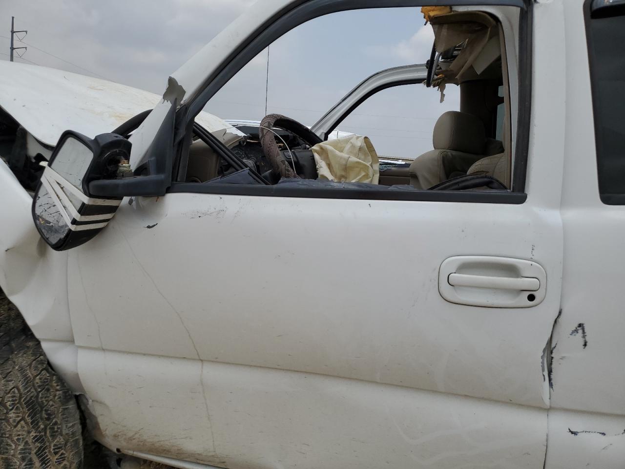 2005 Chevrolet Tahoe C1500 VIN: 1GNEC13T35R119650 Lot: 55723034