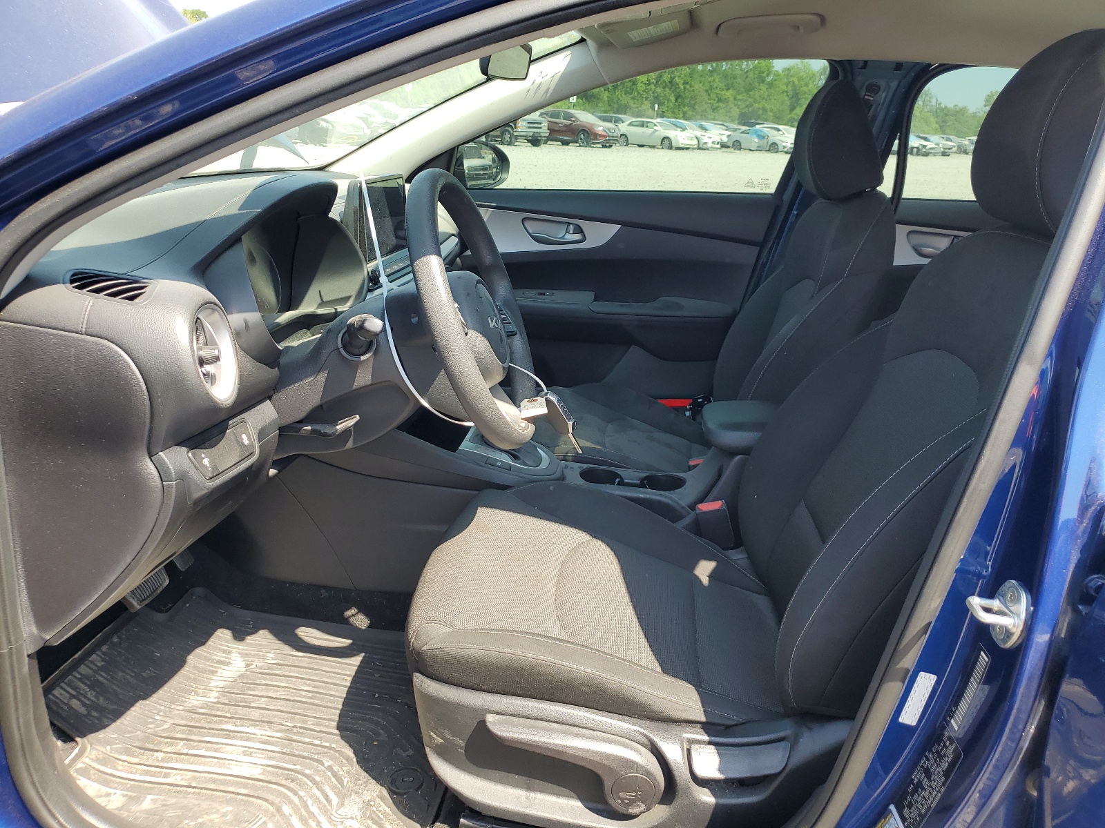 3KPF24AD9NE429598 2022 Kia Forte Fe