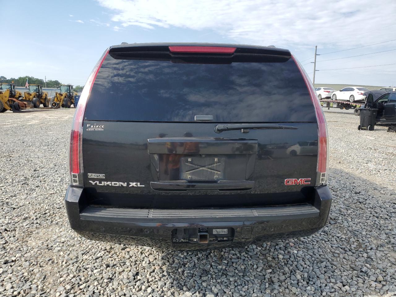 1GKS1KE07BR228574 2011 GMC Yukon Xl C1500 Slt