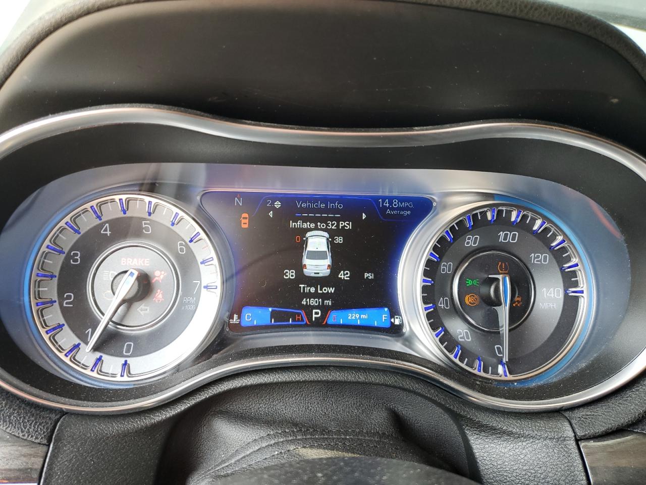 2020 Chrysler 300 Touring VIN: 2C3CCAAG5LH242048 Lot: 54819544