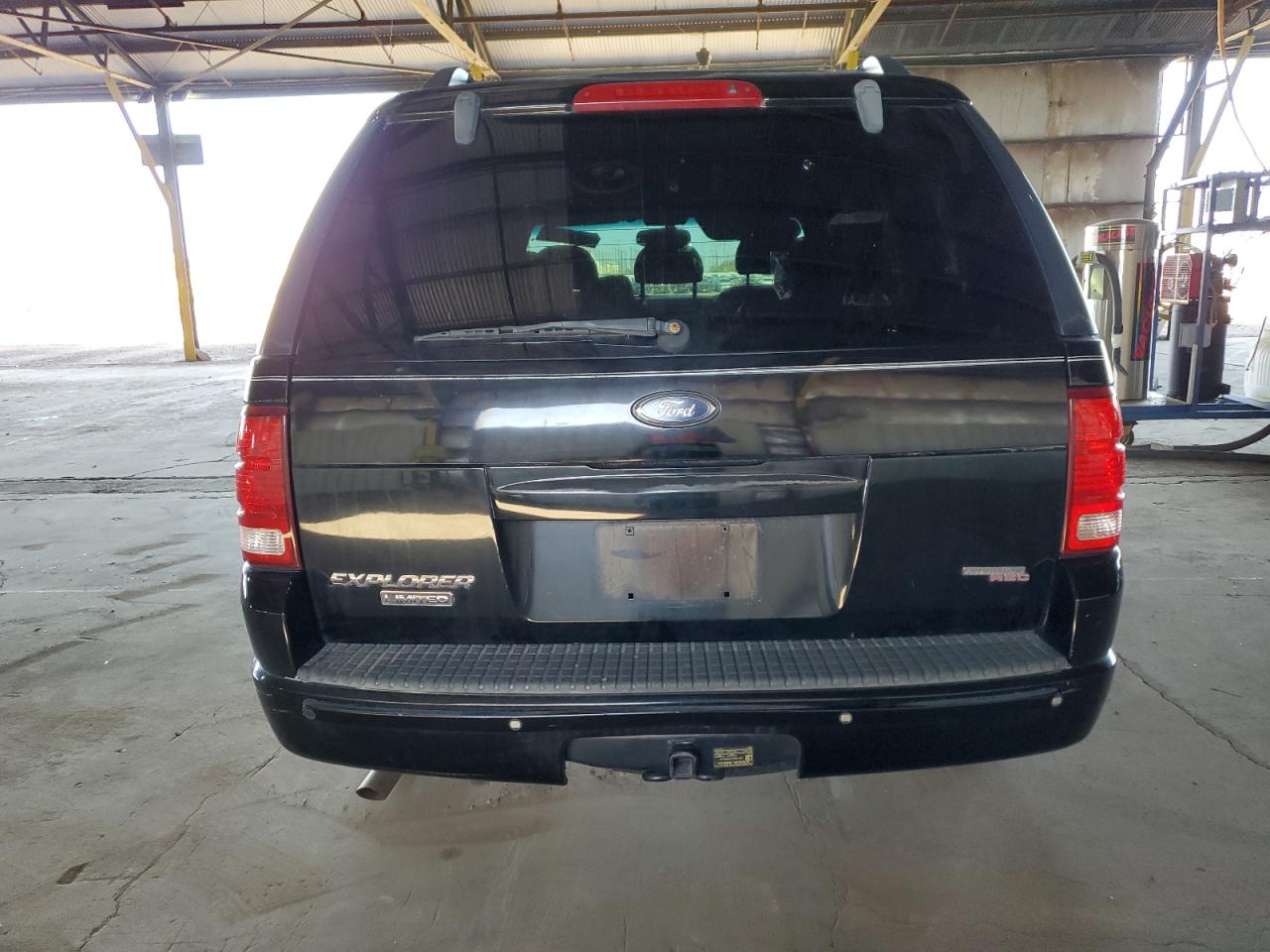 1FMZU65E25ZA15438 2005 Ford Explorer Limited