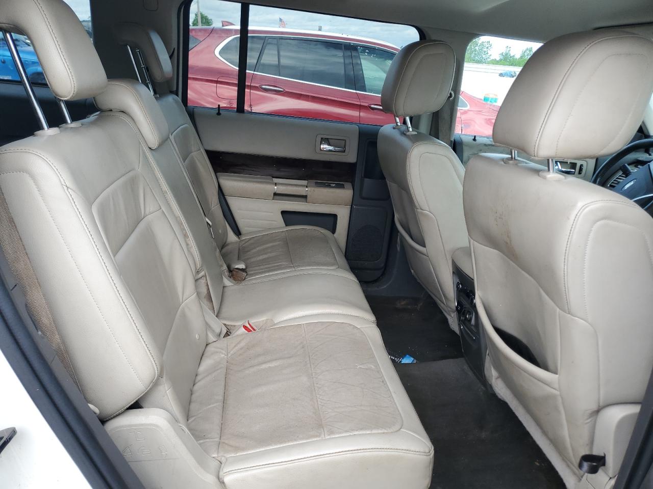 2010 Ford Flex - Image 11