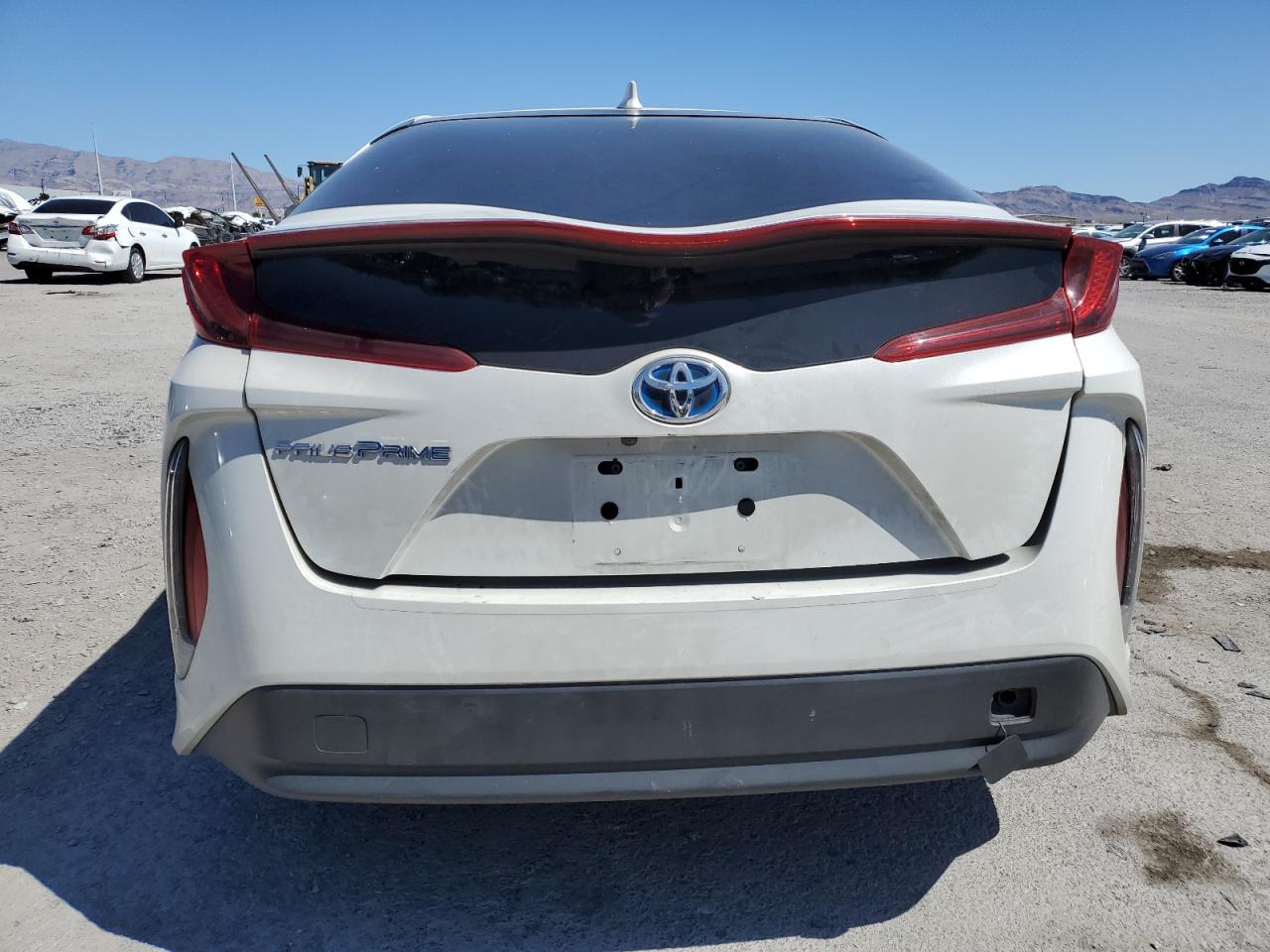 JTDKARFP3J3092381 2018 Toyota Prius Prime