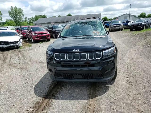 2022 Jeep Compass Latitude Lux VIN: 3C4NJDFB0NT208084 Lot: 56286404
