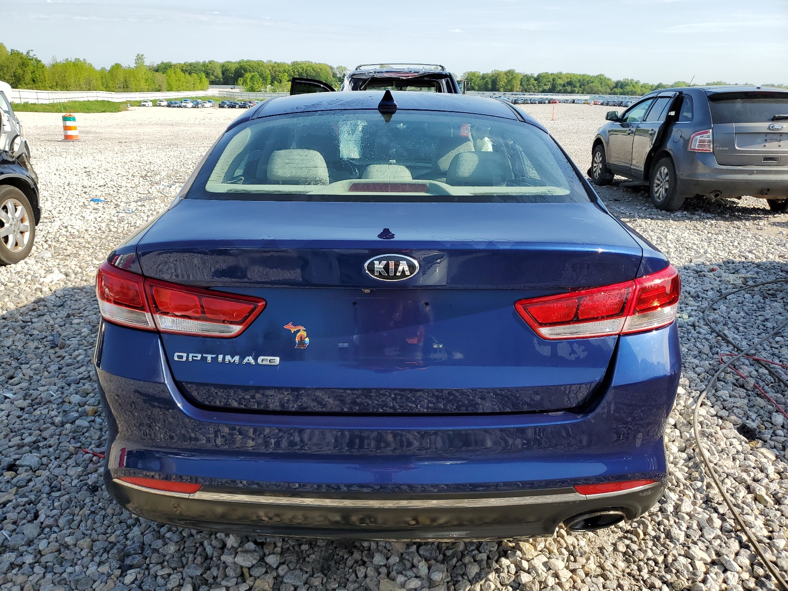5XXGT4L32JG224339 2018 Kia Optima Lx