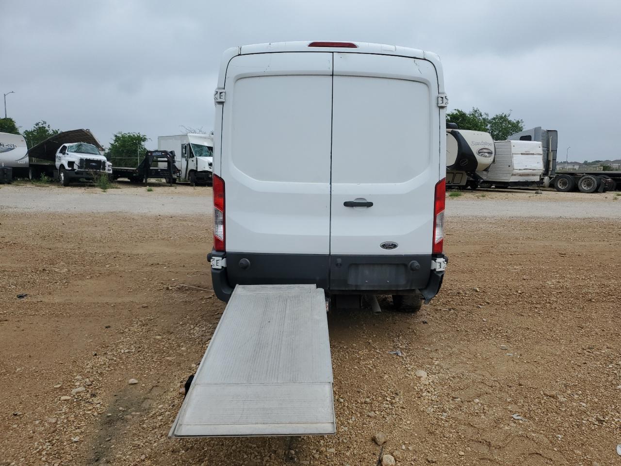 2017 Ford Transit - Image 6