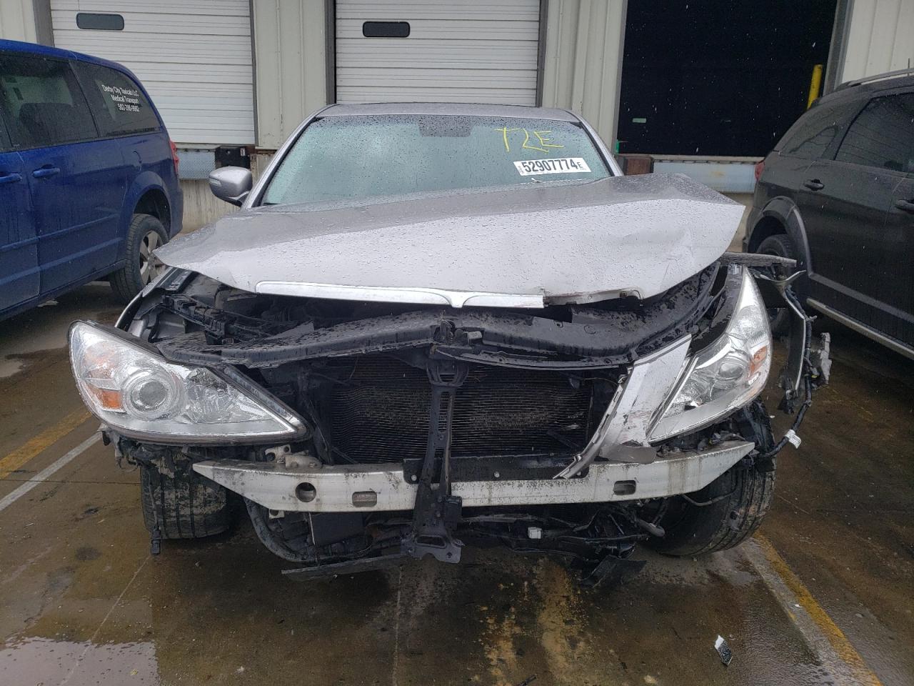 2011 Hyundai Genesis 3.8L VIN: KMHGC4DE2BU138536 Lot: 52907774