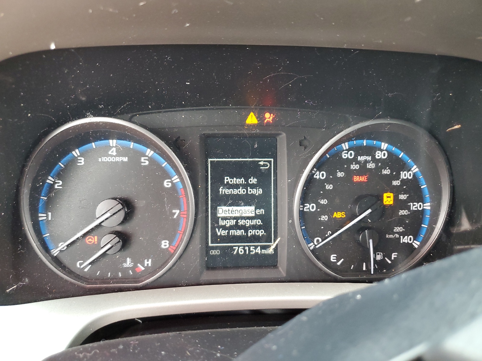 2T3ZFREV0HW350069 2017 Toyota Rav4 Le