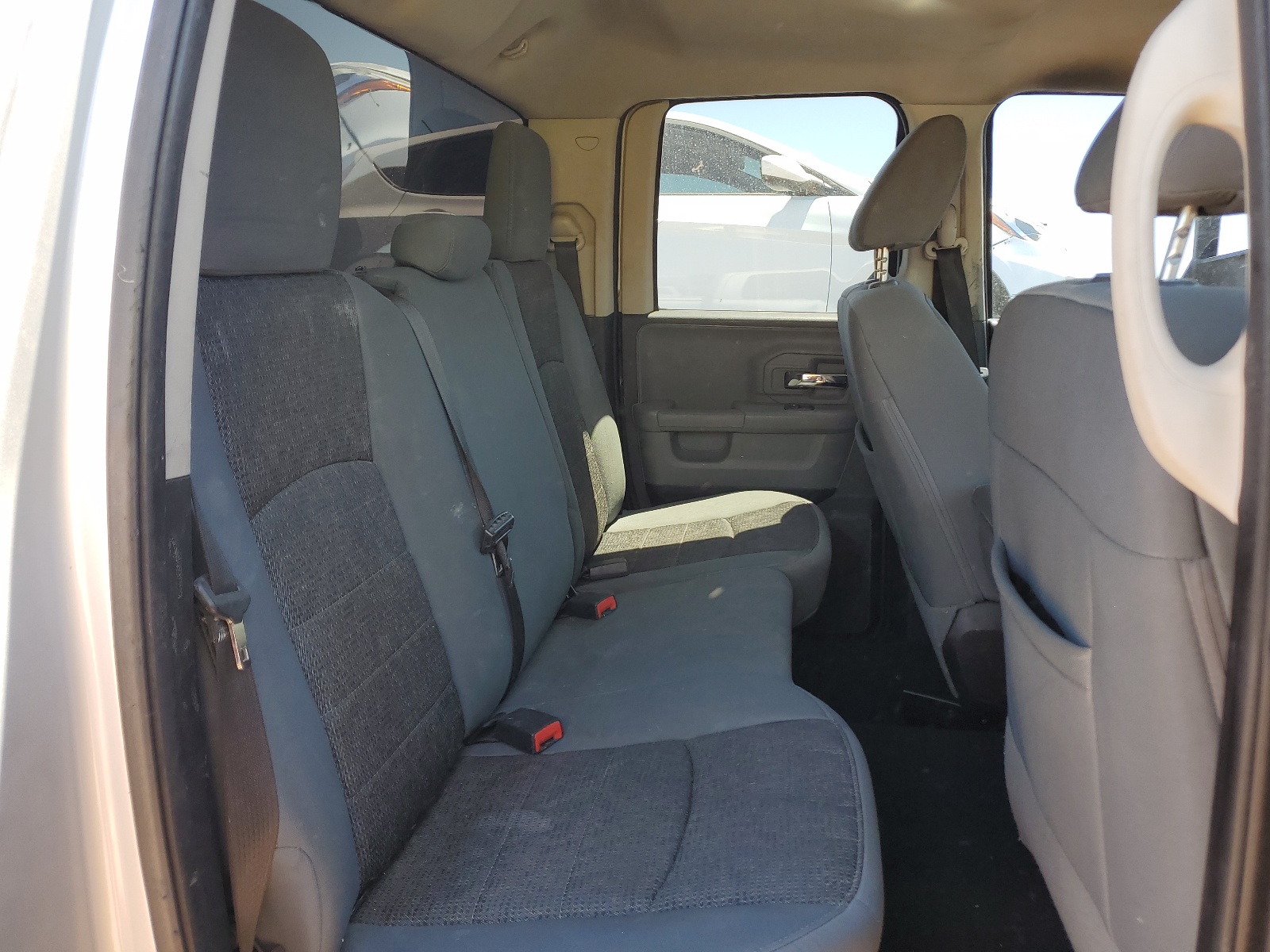 1C6RR6GT1DS693582 2013 Ram 1500 Slt