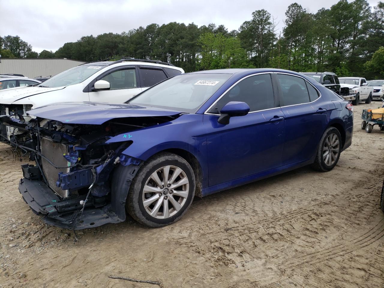 4T1B11HK6JU605907 2018 TOYOTA CAMRY - Image 1