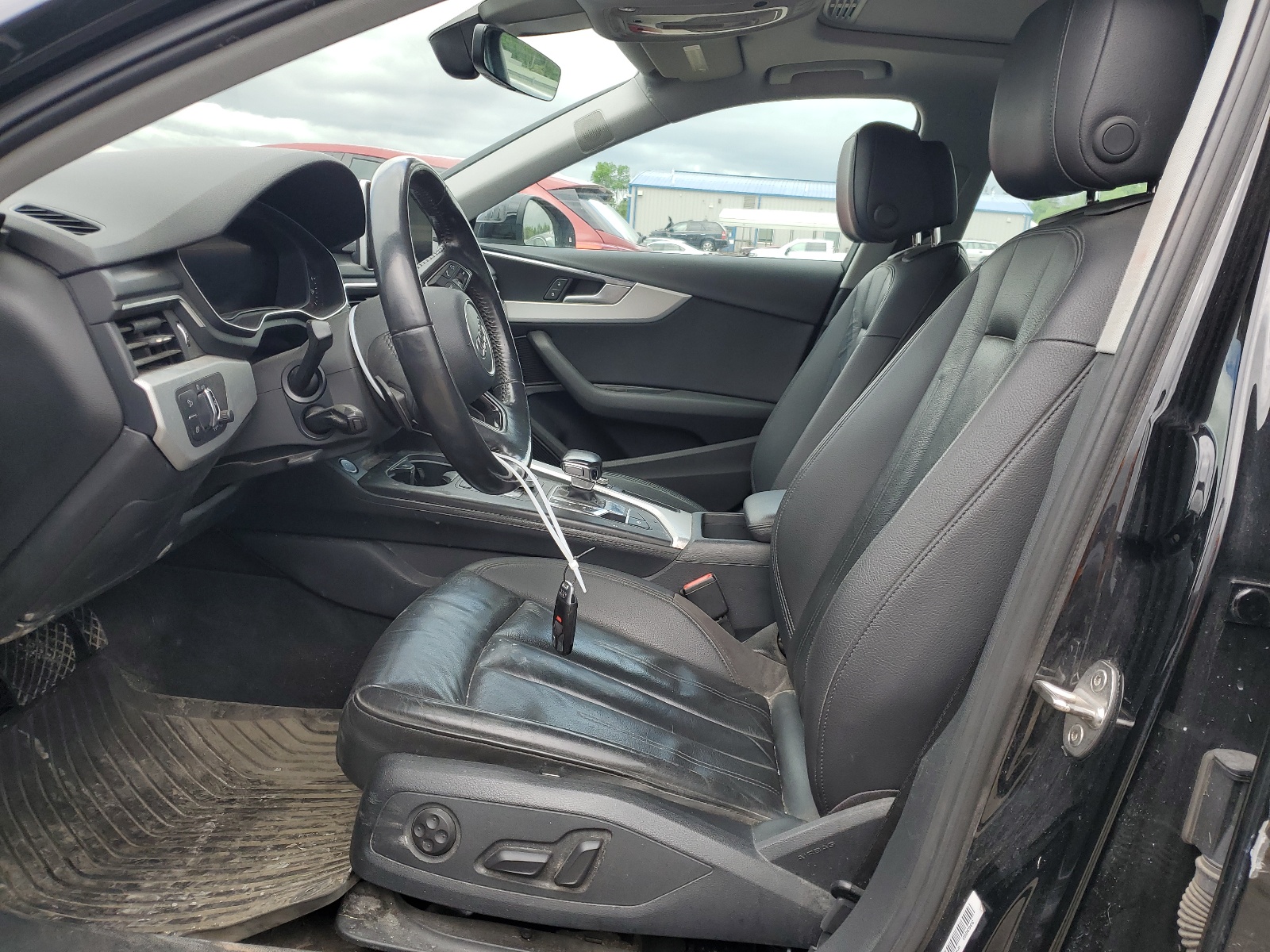 WAUENAF46HN009269 2017 Audi A4 Premium Plus