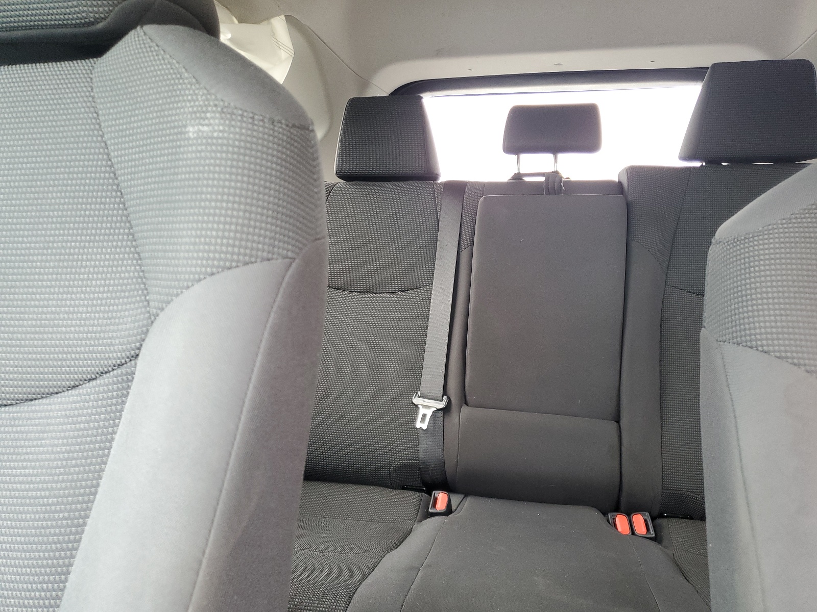 2T3K1RFV6KW011984 2019 Toyota Rav4 Le